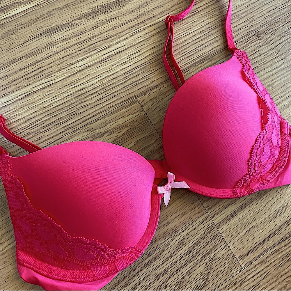 🟢3/$15 VICTORIA’S SECRET Push-up Bra